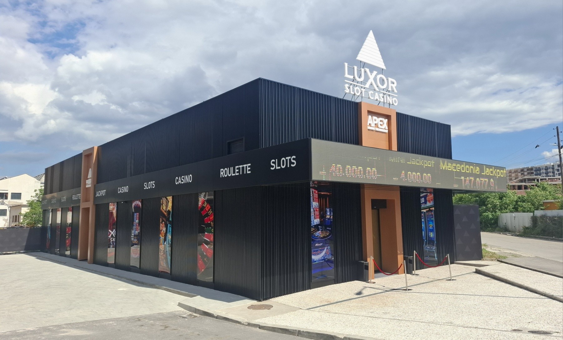 PREMIUM CLUB BY APEX - LUXOR SLOT CASINO